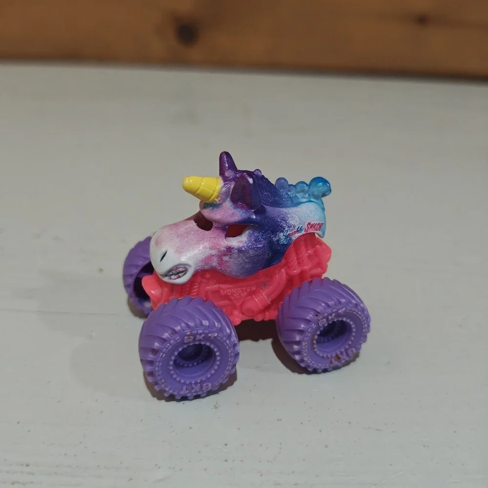 SPARKLE SMASH #376 Rare/HTF Chase Purple Tires Monster Jam Mini Loose 1:87 Scale